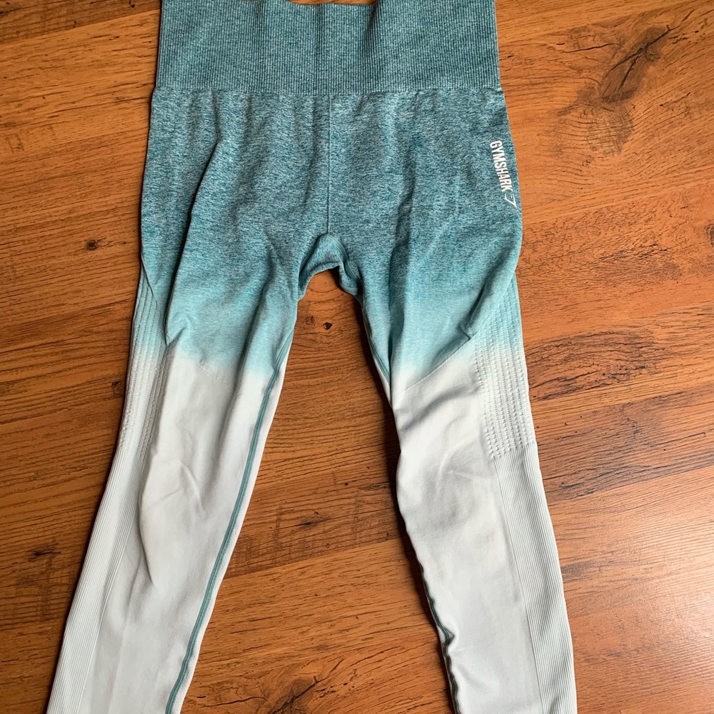 Gymshark Teal/Ice blue ombré seamless leggings